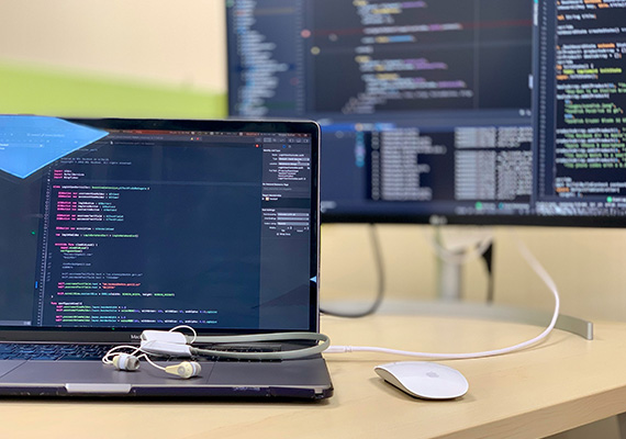 От low-code анархии и легаси-диктатуры к управляемой процессной демократии