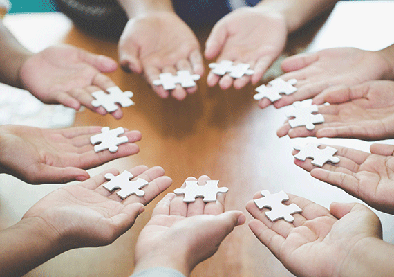 Почему в 2025 году российские ИТ-компании выбирают путь коллабораций