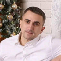 Максим Базененков