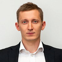 Роман Смирнов