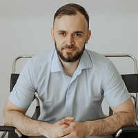 Михаил Коломоец