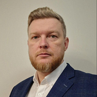 Дмитрий Макаров