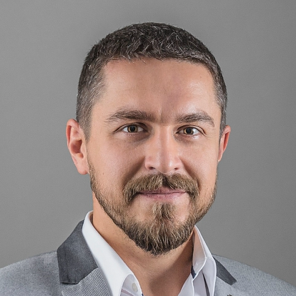 Владимир Определенов