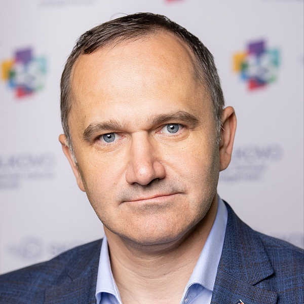 Александр Семенов