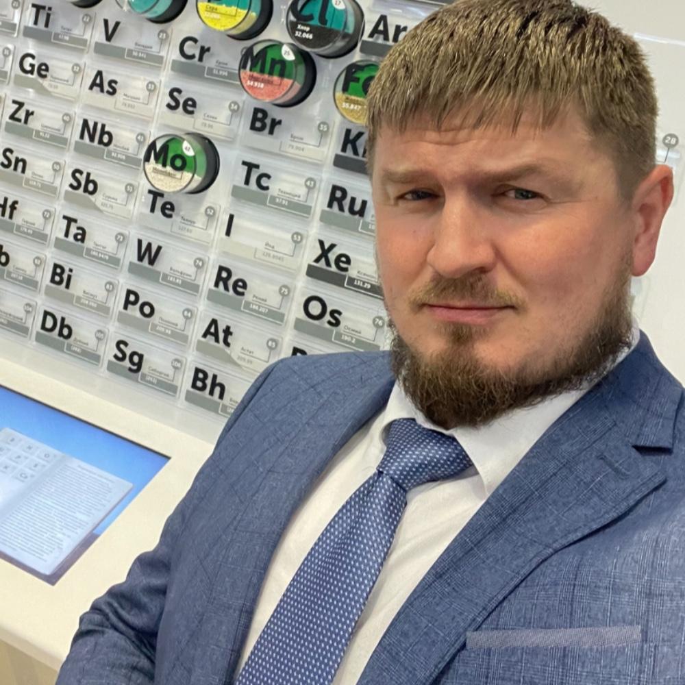 Анатолий Диханов